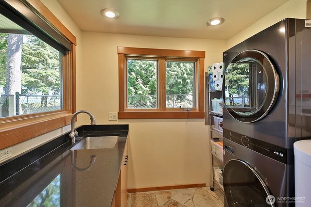 3146 Spahr Road, Greenbank, WA 98253