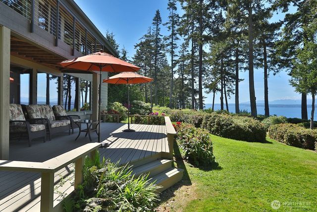 3146 Spahr Road, Greenbank, WA 98253