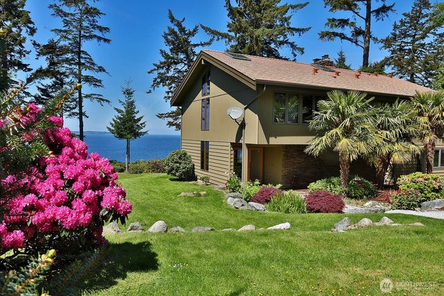3146 Spahr Road, Greenbank, WA 98253