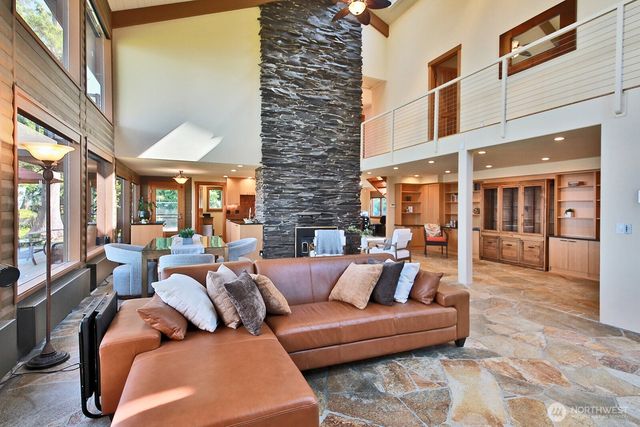 3146 Spahr Road, Greenbank, WA 98253