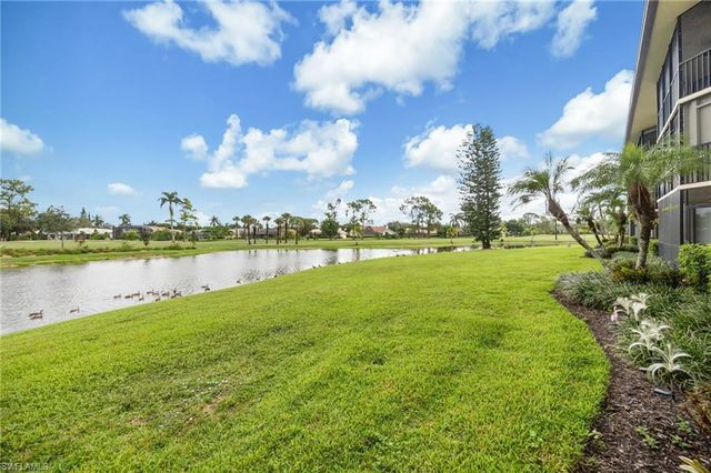 413 Augusta BLVD 105, Naples, FL 34113