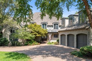 2513 W 102nd Street, Leawood, KS 66206