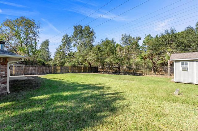 104 Anna Street, Tomball, TX 77375