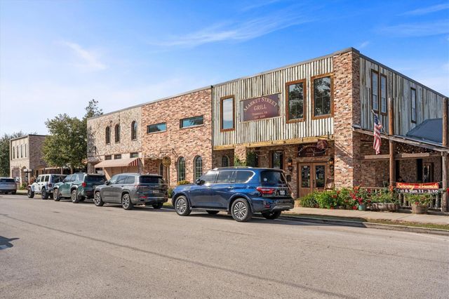 104 Anna Street, Tomball, TX 77375