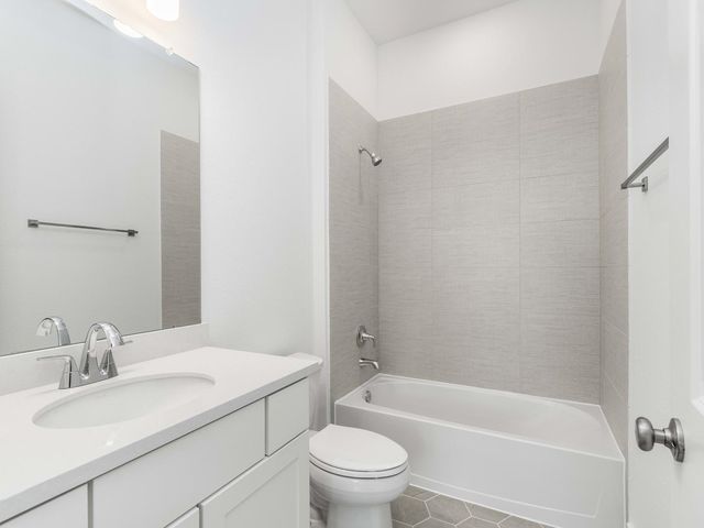 5403 Gilded Estates Drive, Richmond, TX 77469