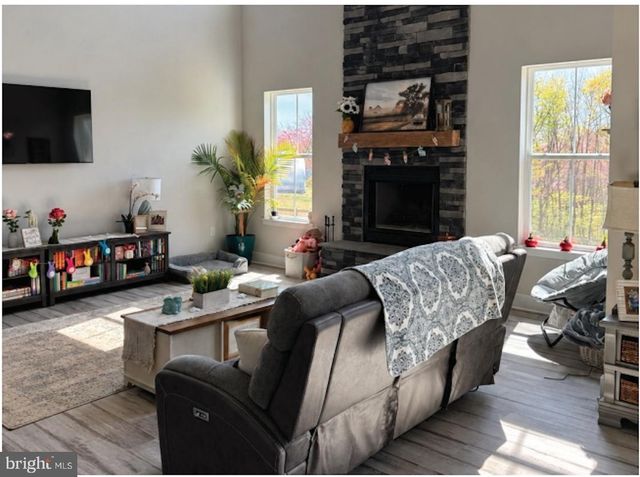 14 MALLARD DR, Westminster, MD 21158