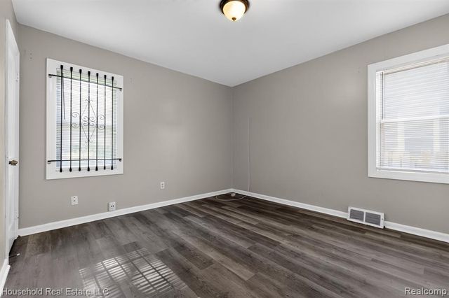 6370 Brace Street, Detroit, MI 48228