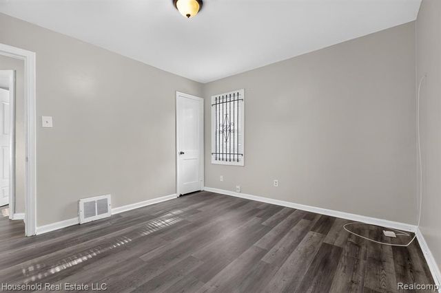 6370 Brace Street, Detroit, MI 48228
