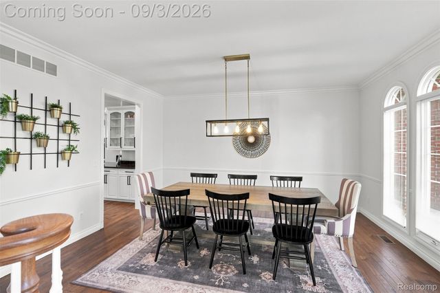 3603 N Century Oak Circle, Oakland Charter Township, MI 48363