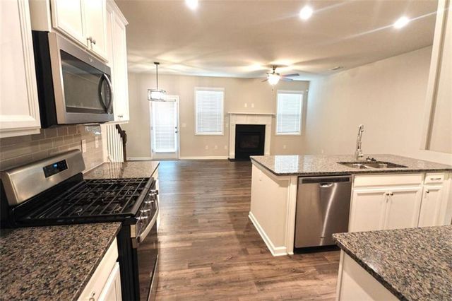 2537 Centennial Place, South Fulton, GA 30349
