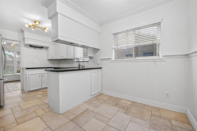 5214 Starkridge Drive, Houston, TX 77035