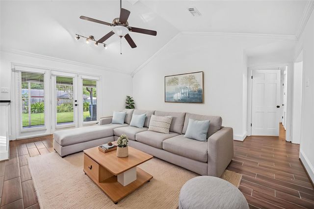 5214 Starkridge Drive, Houston, TX 77035