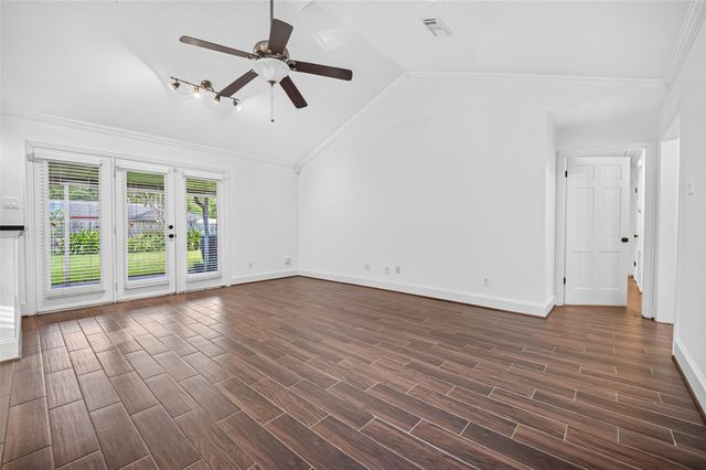 5214 Starkridge Drive, Houston, TX 77035