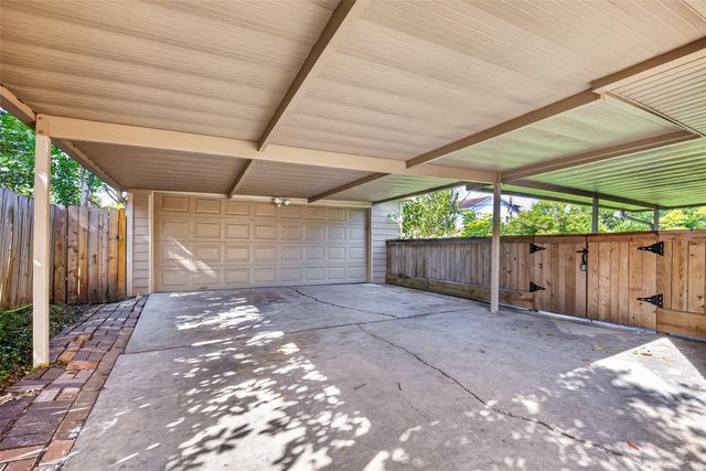5214 Starkridge Drive, Houston, TX 77035
