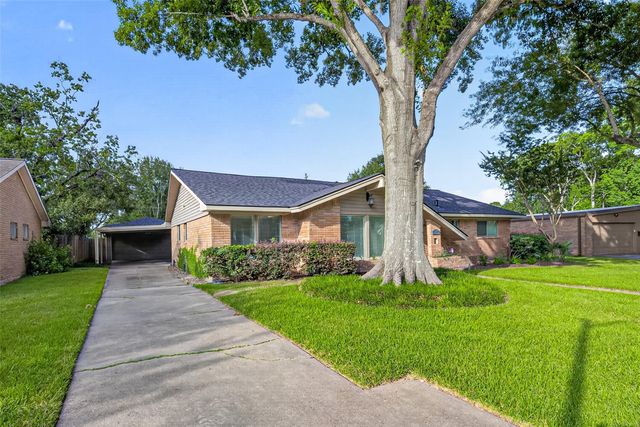 5214 Starkridge Drive, Houston, TX 77035