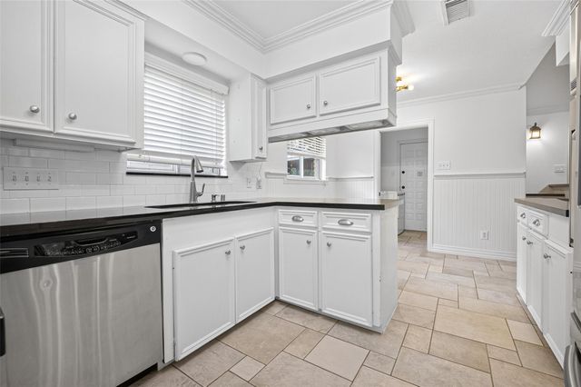 5214 Starkridge Drive, Houston, TX 77035
