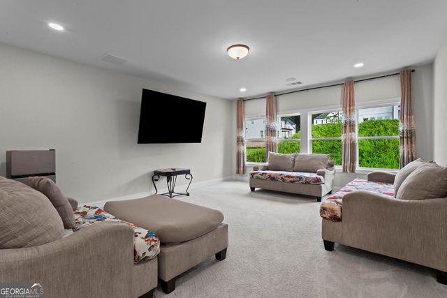 886 Keystone Drive, Woodstock, GA 30188