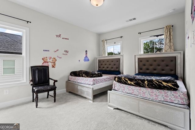 886 Keystone Drive, Woodstock, GA 30188
