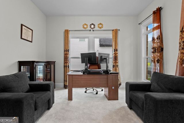 886 Keystone Drive, Woodstock, GA 30188