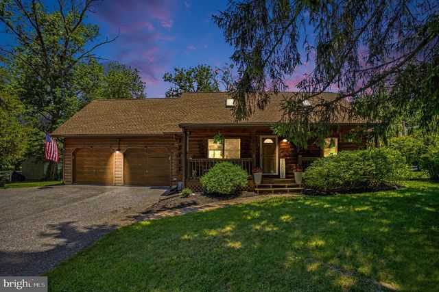 1353 MILL RD, Elizabethtown, PA 17022