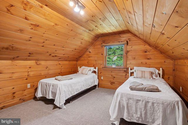 1353 MILL RD, Elizabethtown, PA 17022