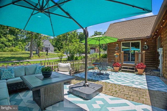 1353 MILL RD, Elizabethtown, PA 17022