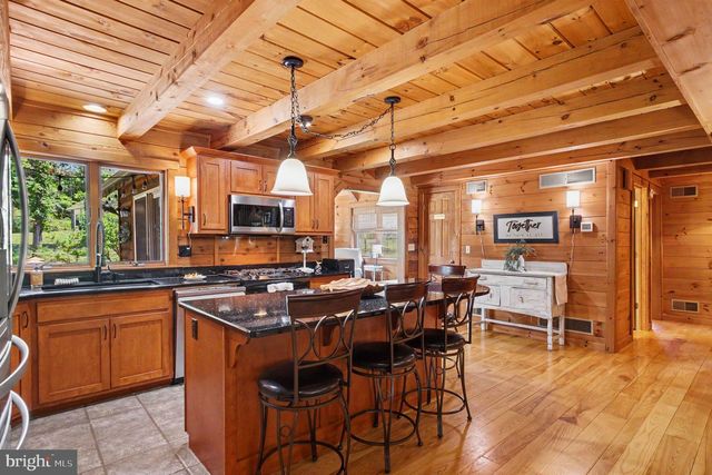 1353 MILL RD, Elizabethtown, PA 17022