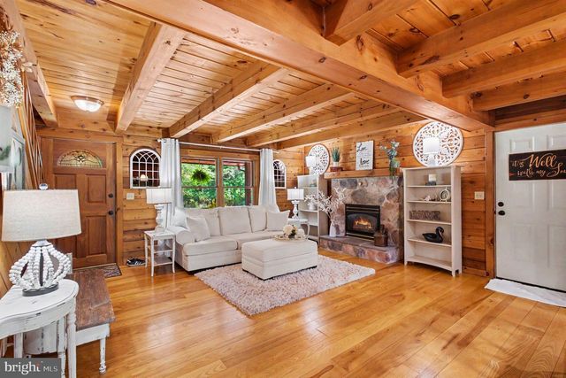 1353 MILL RD, Elizabethtown, PA 17022