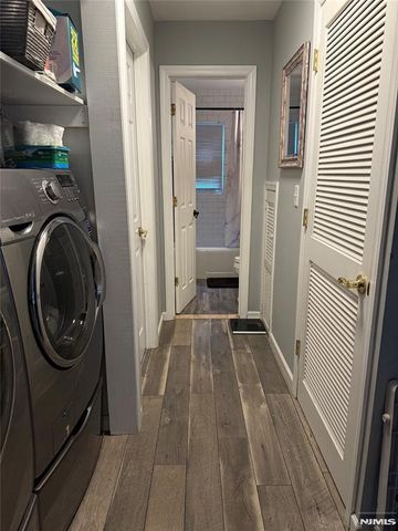 16 Brookside Avenue, Pequannock Township, NJ 07444