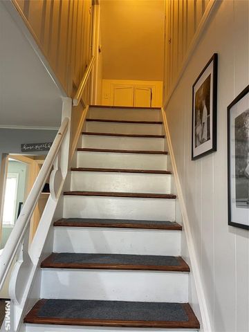 16 Brookside Avenue, Pequannock Township, NJ 07444