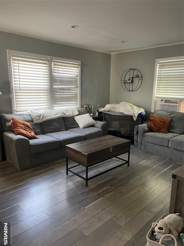 16 Brookside Avenue, Pequannock Township, NJ 07444