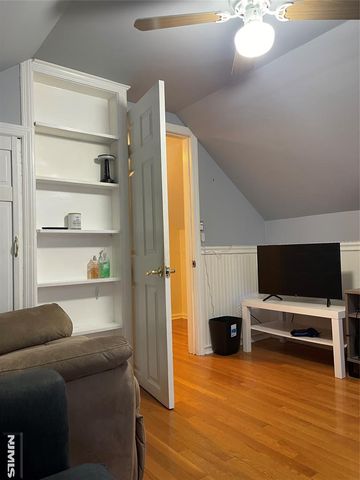 16 Brookside Avenue, Pequannock Township, NJ 07444