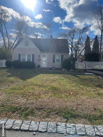 16 Brookside Avenue, Pequannock Township, NJ 07444