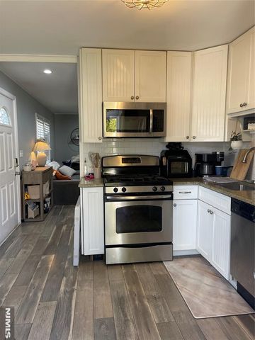 16 Brookside Avenue, Pequannock Township, NJ 07444