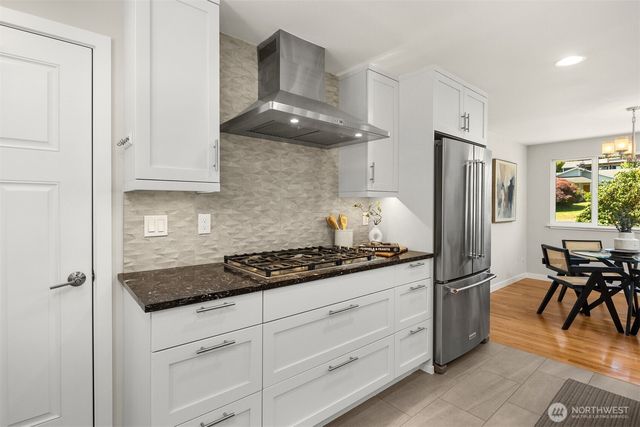 22817 75th Avenue W, Edmonds, WA 98026