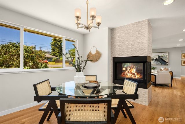 22817 75th Avenue W, Edmonds, WA 98026
