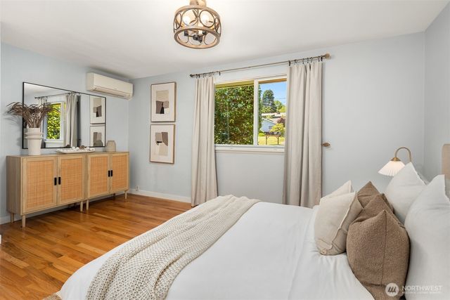 22817 75th Avenue W, Edmonds, WA 98026