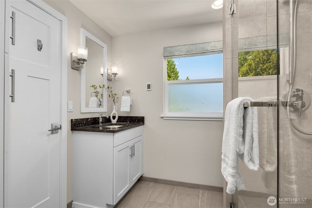 22817 75th Avenue W, Edmonds, WA 98026