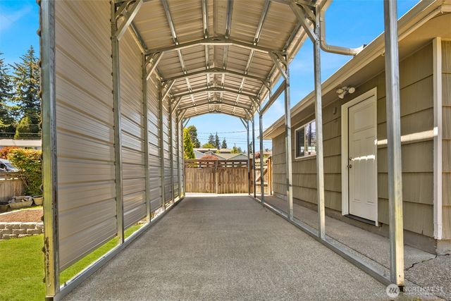 22817 75th Avenue W, Edmonds, WA 98026