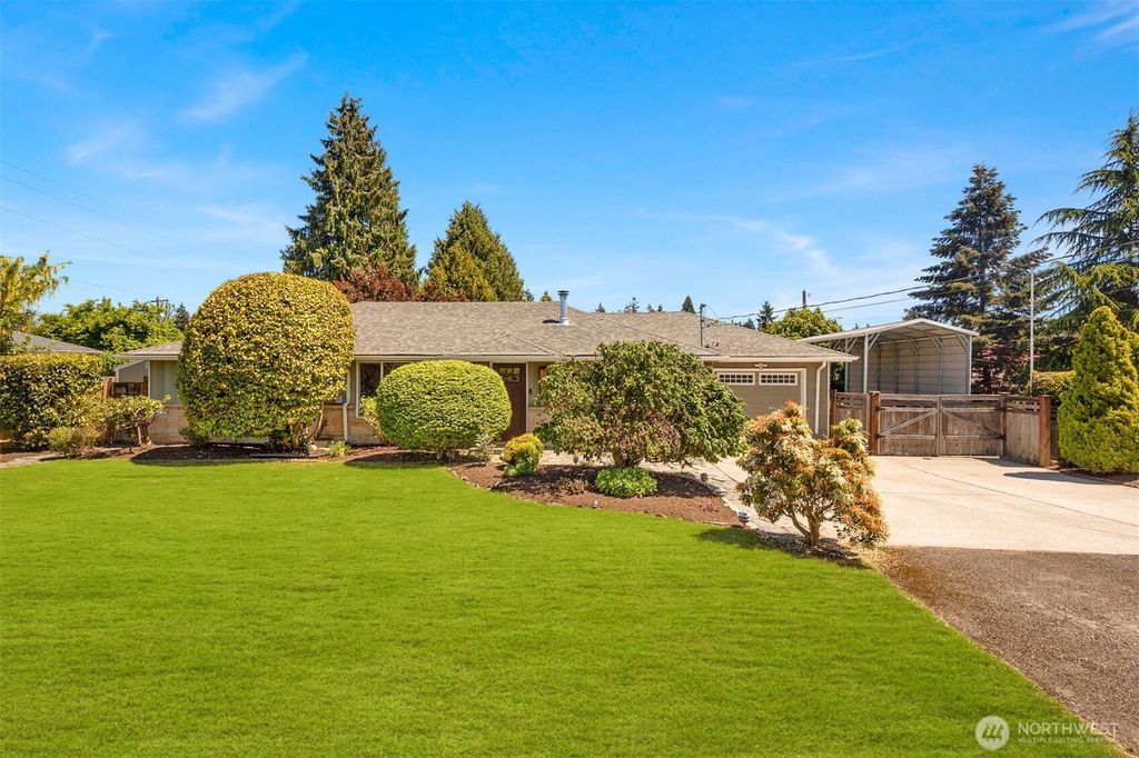 22817 75th Avenue W, Edmonds, WA 98026