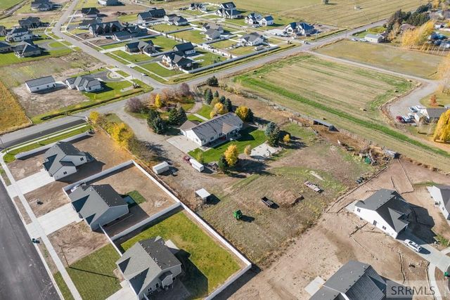 4913 E 49th N, Idaho Falls, ID 83401