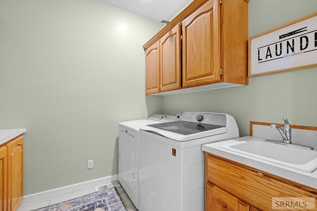 4913 E 49th N, Idaho Falls, ID 83401