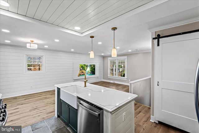 611 EDWARDS DR, Fredericksburg, VA 22405