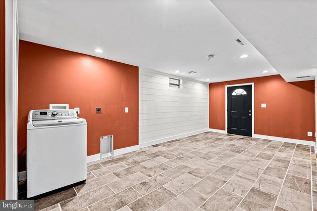 611 EDWARDS DR, Fredericksburg, VA 22405