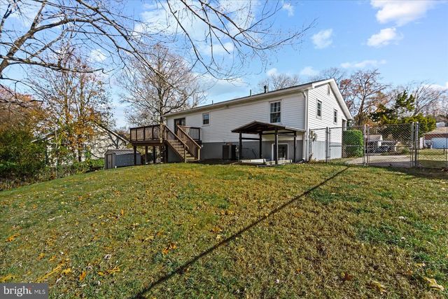 611 EDWARDS DR, Fredericksburg, VA 22405