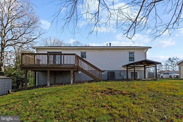 611 EDWARDS DR, Fredericksburg, VA 22405