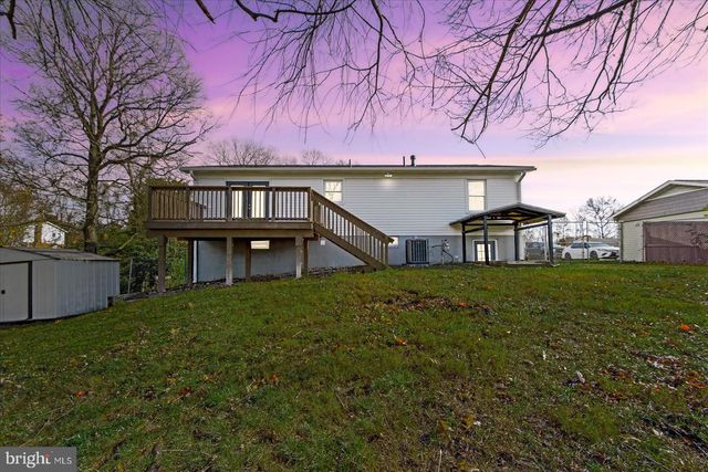 611 EDWARDS DR, Fredericksburg, VA 22405