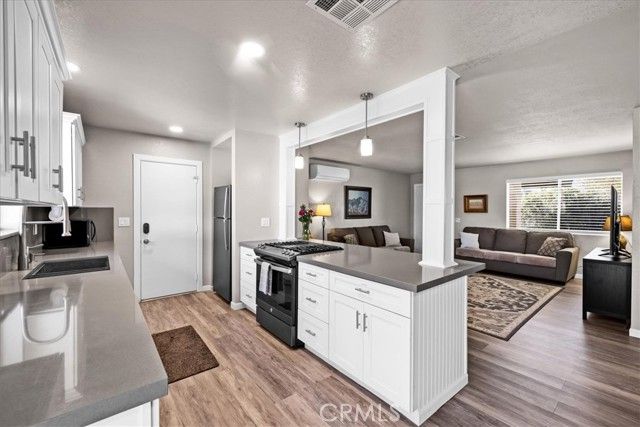 6875 Mount Shasta Avenue, Joshua Tree, CA 92252