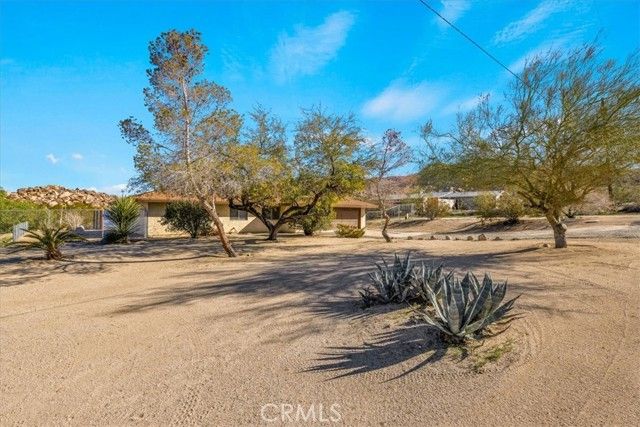6875 Mount Shasta Avenue, Joshua Tree, CA 92252