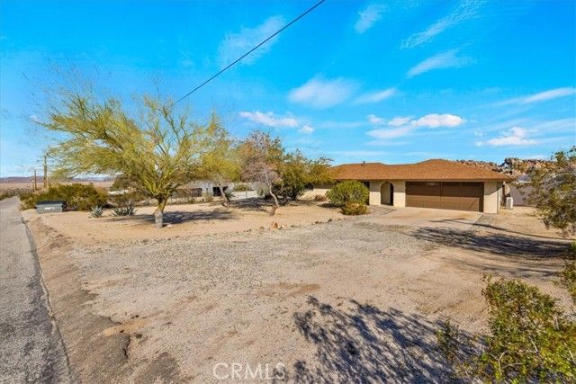 6875 Mount Shasta Avenue, Joshua Tree, CA 92252